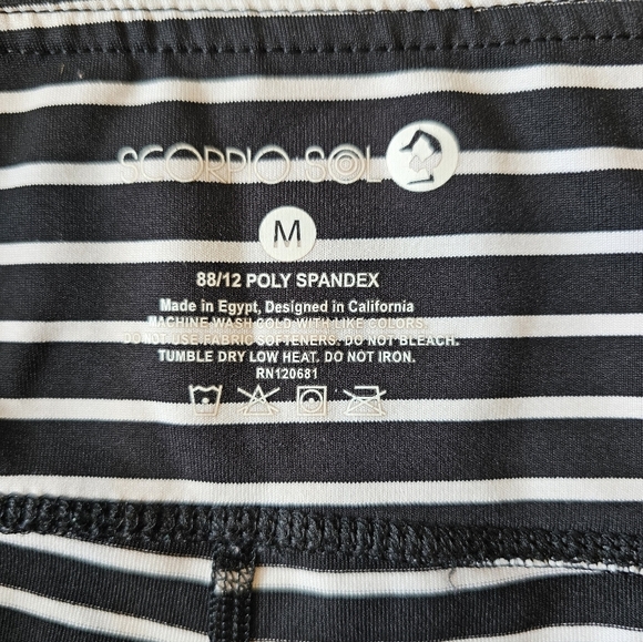 Scorpio Sol •Size Medium• Black White Striped 25.5 Inch Length Yoga Legging - Picture 6 of 6